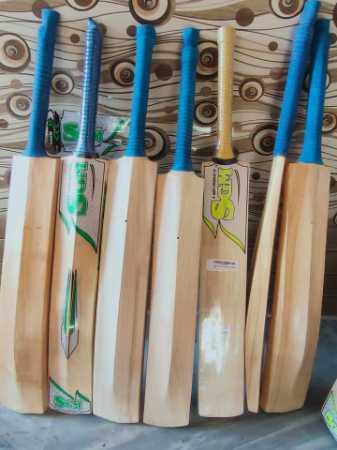 Best Price Standard Size Kashmiri Willow Bat With 40mm Thick Edges