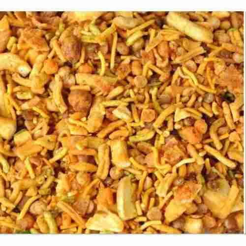 Salty And Spicy Healthy Hygienically Packed Semi Soft Mixture Namkeen