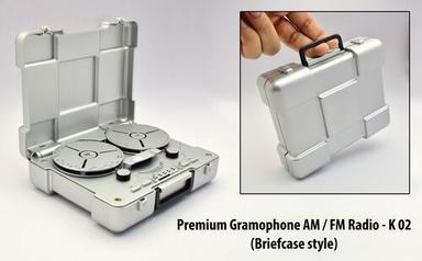 K02 a   Briefcase Style Motorized Premium Gramophone AM and FM Radio