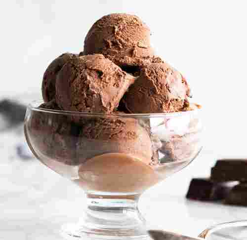 Sweet And Delicious Chocolate Flavor 6 Days Shelf Life Ice Cream
