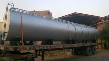 Durable Silver SS304 Bitumen Horizontal Storage Tank, Capacity: 5000-10000 L