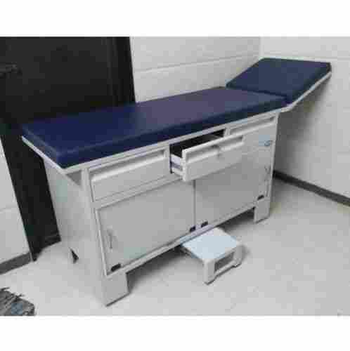 Patient Examination Table For Hospital, Size: 2*6 Feet