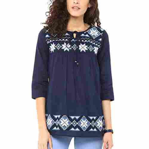 Blue And White Breathable Casual Wear 3-4th Sleeve Printed Ladies Fancy Top