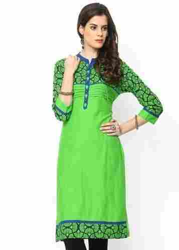 Ladies Casual Wear 3/4 Sleeves Printed Cotton Green Kurtis