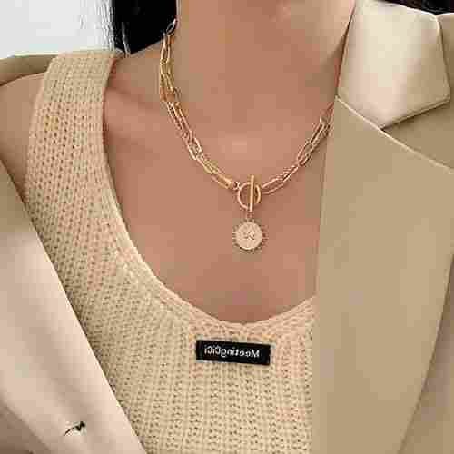 Fashionable Gold Plated Coin Pendant Necklace