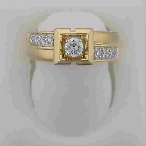 22 Carat Ladies Gold Ring