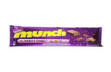 Nestle Munch Chocolate Packaging: Bag