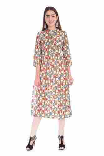 Comfortable Ladies 3/4th Sleeve Straight Printed Cotton Kurti For Formal Wear