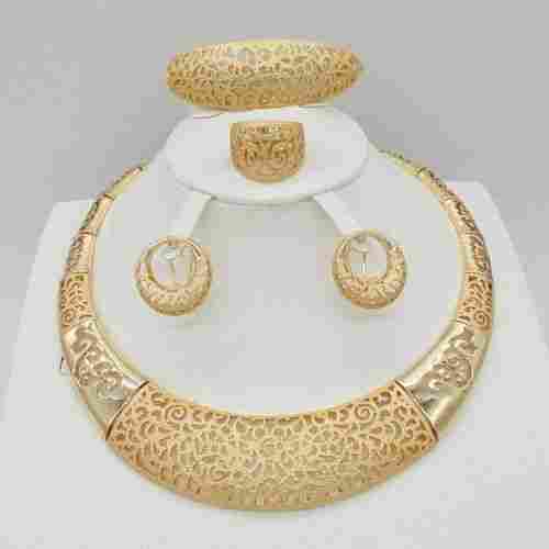 Wedding Wear Gold Necklace Set