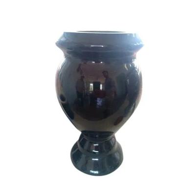 Elegant Look Easy To Clean Glossy Finish Black Granite Garden Flower Pot