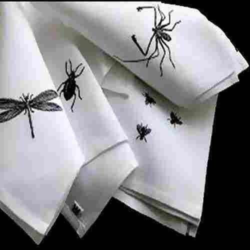 White Color Premium Design Easy To Wash Breathable Soft Texture Embroidered Napkins