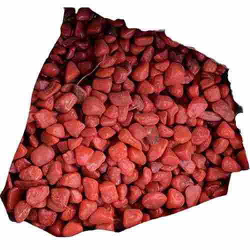  सजावट के लिए प्राकृतिक पॉलिश अंडाकार लाल ठोस सतह कंकड़ पत्थर 