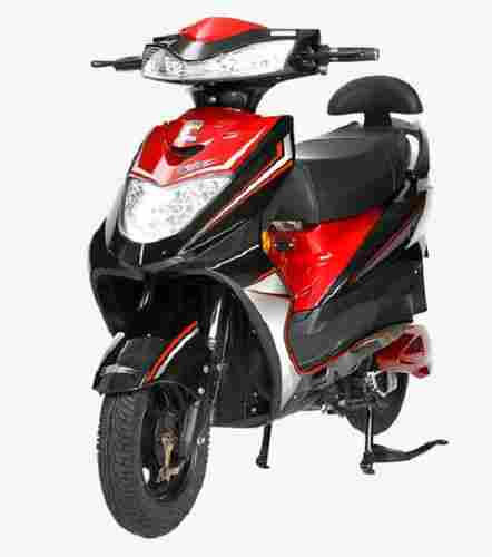 Strong And Durable Plastic And Stainless Steel Body E Go Two Wheeler Scooter 