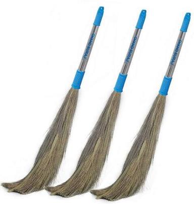 Various Grass Cleaning Brooms With Comfortable Grip And Handling