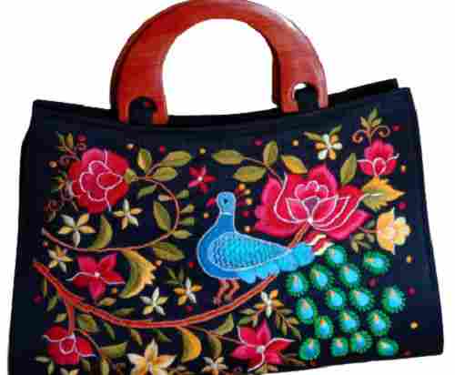 Skin Friendly Zipper Closure Poly Dupion Silk Embroidered Ladies Hand Bag