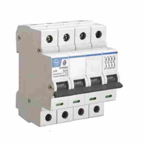 IP20 Polycarbonate Insulation Resistance L And T 63A Four Pole MCB Switches