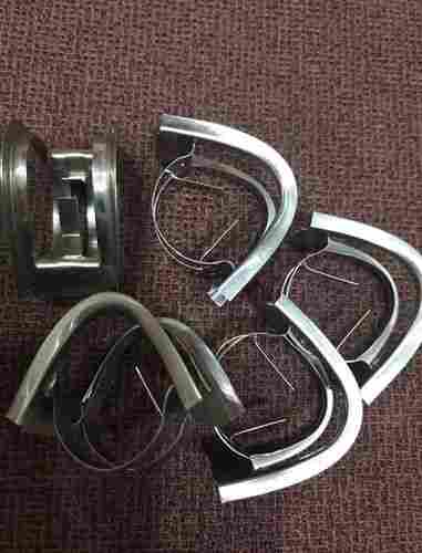 Rust Resistant Stainless Steel Saddles Clamp With Thickness 0.6 -24 mm