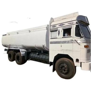 10X5X4 Feet Powder Coated Round Mild Steel Petroleum Tanker For Storage Use Capacity: 2000 Liter/Day