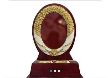 Light Weight And Glossy Finish Oval Wooden Trophy For Competion Awards Application: Industrial