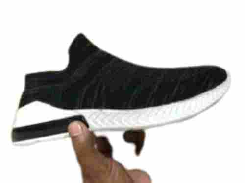 Comfortable Rubber Grip Closure Mesh Material Sport Shoes