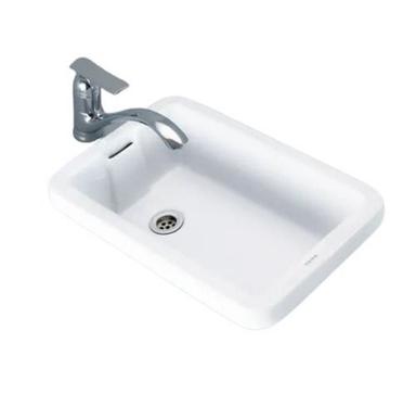 Wooden Color 450 X 300 X 150 Mm Glossy Finish Rectangular Ceramic Bathroom Wash Basin