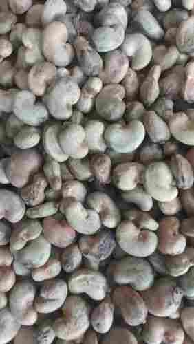 Natural Taste Curve Shape Raw Cashew Nuts For Cooking Use
