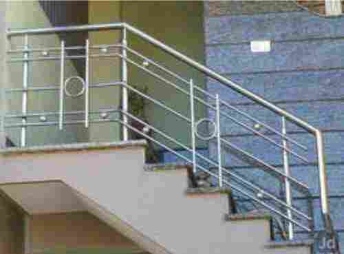3.5 Feet Stainless Steel Railing For Home And Hotel Use