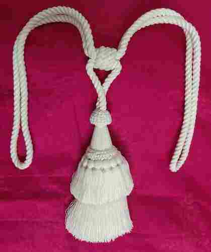 White Fringes Tassels Use For Decorative Places, Handicrafts Items And Curtain