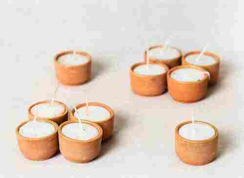 Lightweight And Tabletop Round Shape Handmade Candle 