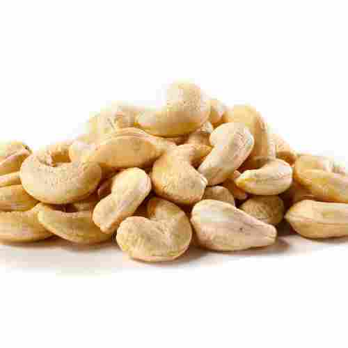 Dried Naturally Grown White Half Moon Shaped Highly Nutritious Nutty Flavor Cashew Nut