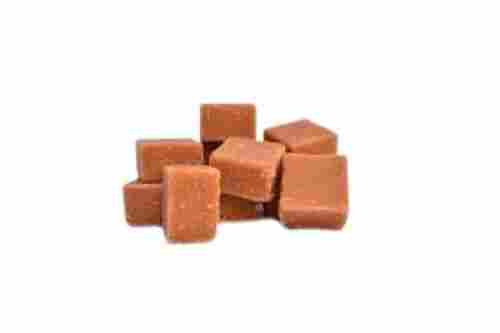 Indian Origin Sweet Taste Hygienically Packed Jaggery Cubes 