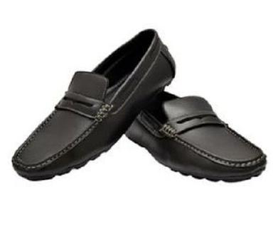 Breathable Mens Black Casual Wear Leather Loafer Shoe With Flat Low Heel