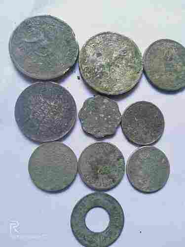 Non Polished Hard Structure Round Shape Antique Coins