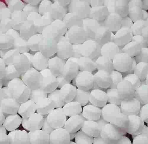 Round Naphthalene Balls For Pest Control And Insect Prevention