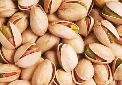 Commonly Cultivated Raw And Dried Salty Taste Pistachio Nuts