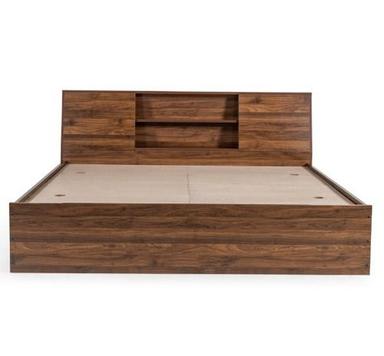 Machine Made Polished Finish Double Oak Wooden Bed