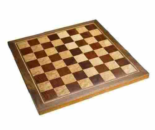 Lightweight Square Shape Polished Finish Wooden Chess Board For Playing And Entertainment