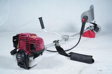Grass Trimmer 4 Stroke Petrol Brush Cutter With 3T And 80T Blades