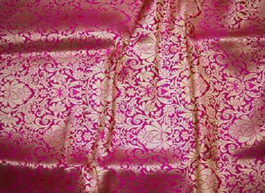 Washable 200 Meter Length Printed Brocade Fabric For Making Garments 