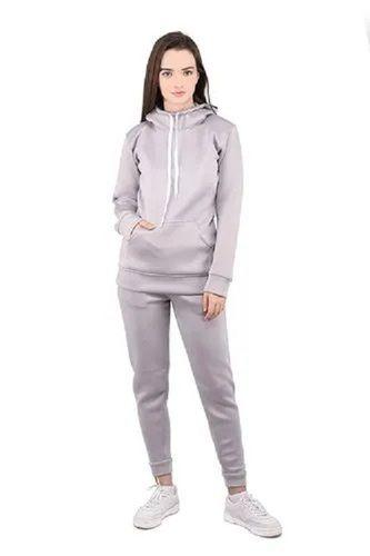 Casual Wear Full Sleeves Slim Fit Plain Polyester Tracksuit For Women Age Group: Adults