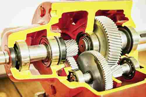 Mild Steel 1400 Rpm Gear Box For Automobile And Machine Use