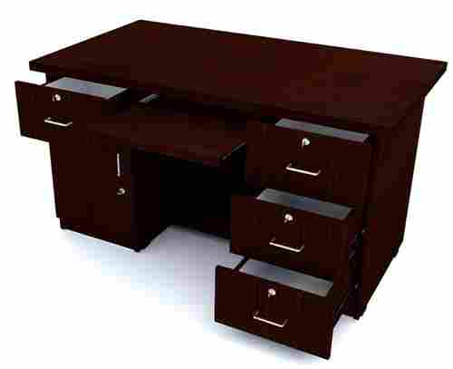 4.5 X 2.5 Feet Durable Polished Finish Rectangular Office Furniture