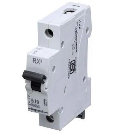 White And Black 1 Pole 240 Volt Wall Mounted Mcb