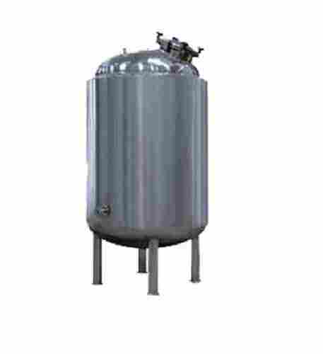 Cylindrical Stainless Steel Dm Water Tank For Industrial Purpose