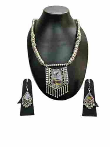 150 Gram Antique Artificial Necklace With Two Earrings