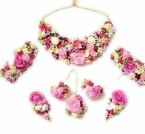 Skin Friendly And Lightweight Plastic Flower Jewellery Set