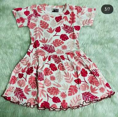 Girls Trendy Printed Sleeve Frocks Age Group: 1 To 4 Yrs