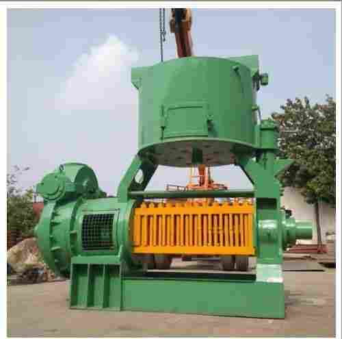 Semi Automatic Mustard Oil Expellers, Capacity 60-100 Ton/Day
