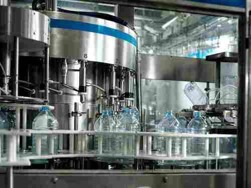 Semi Automatic Liquid Filling Machine For Industrial Usage