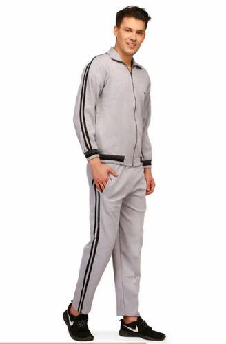 Zipper Closure Anti Wrinkle Plain Polyester Track Suit For Mens  Age Group: 20